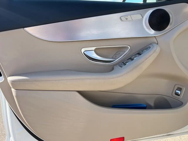 Mercedes-Benz C 300 AVANTGARDE Sedan