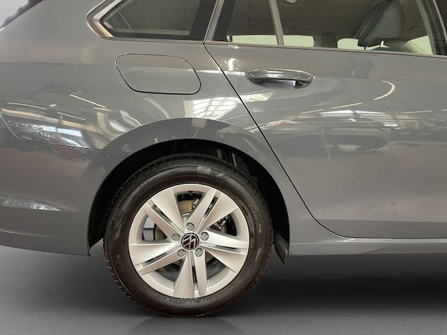 Volkswagen Golf 1.5 eTSI DSG Life Variant