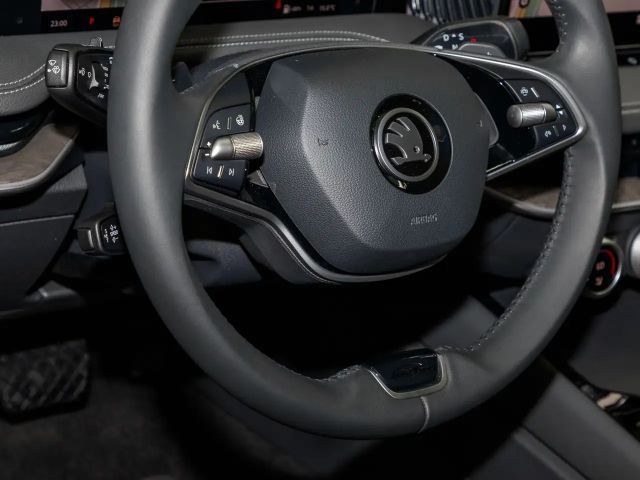 Skoda Superb 2.0 TDI Combi