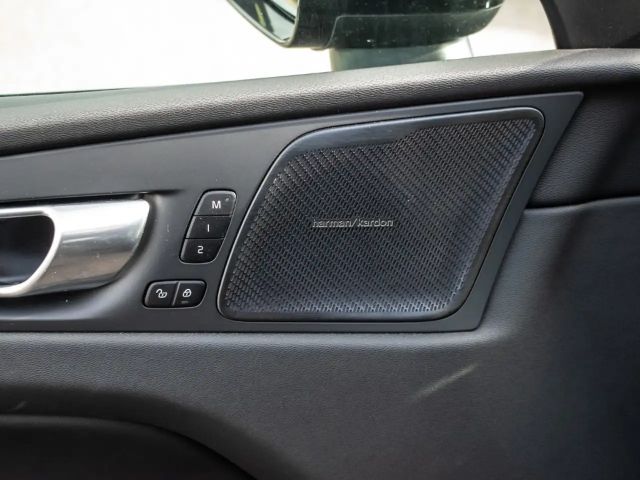 Volvo XC60 AWD Dark Ultimate