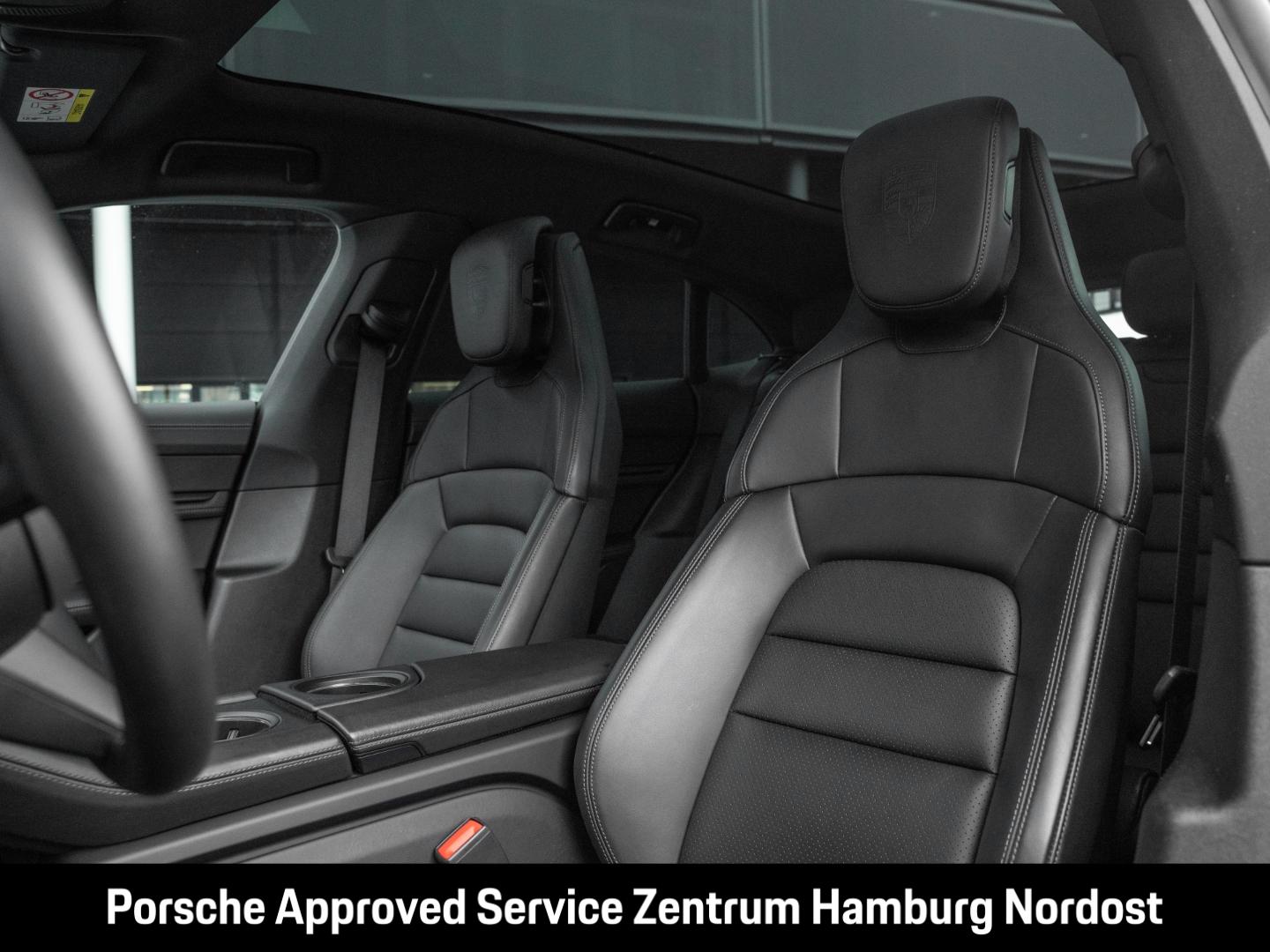 Porsche Taycan 4S Cross Turismo