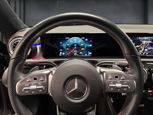 Mercedes-Benz CLA 180 AMG Line Coupé