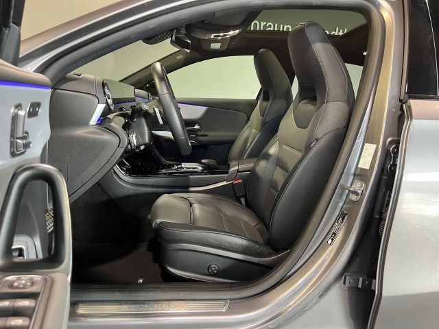 Mercedes-Benz A 250 A 250 e AMG Line