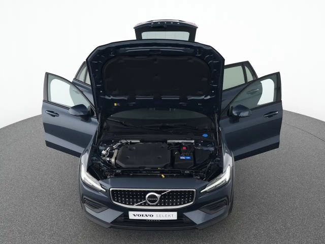 Volvo V60 AWD Plus