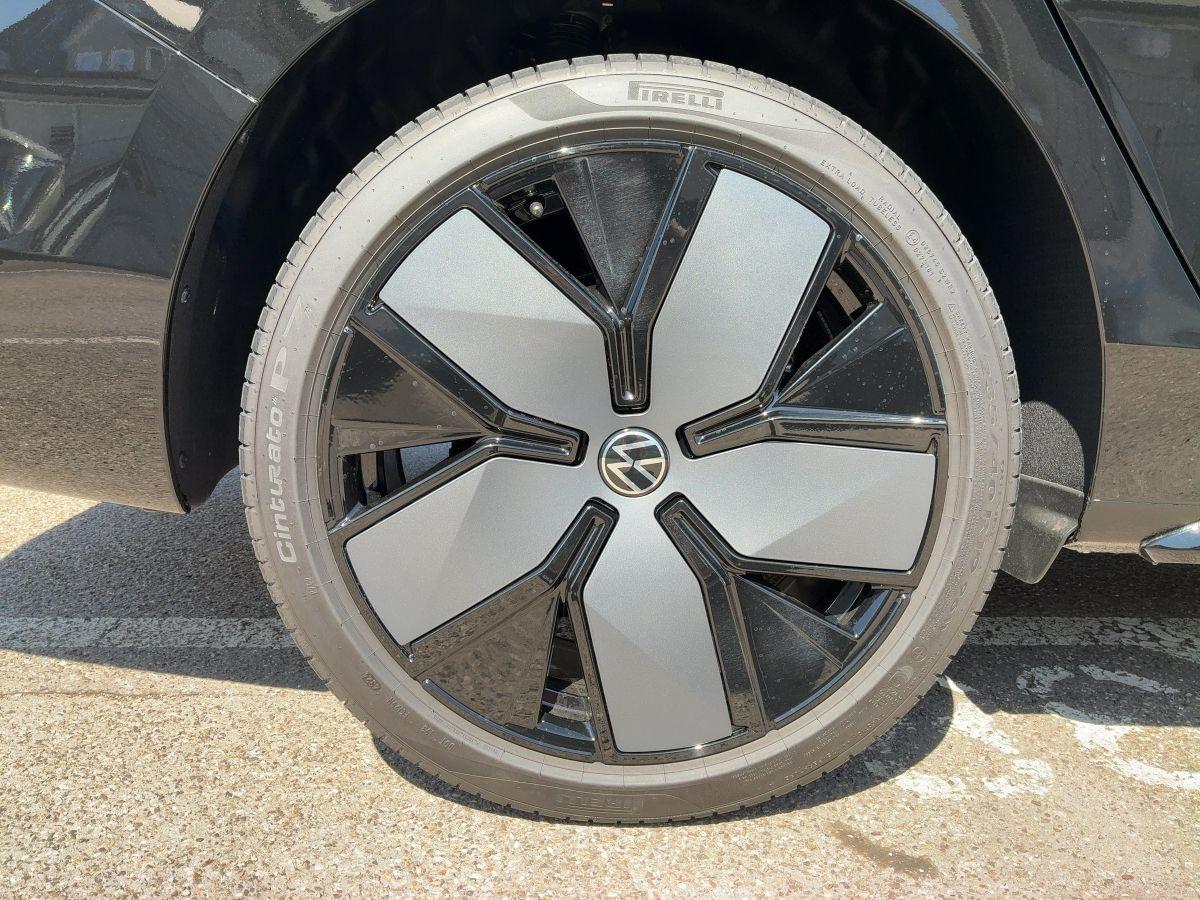 Volkswagen Passat R-Line Variant eHybrid