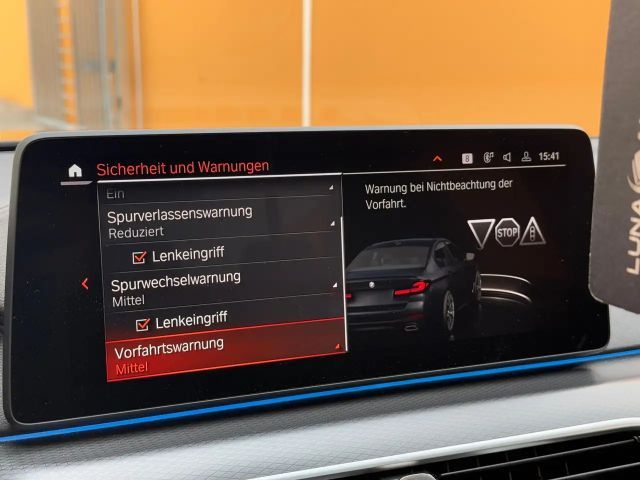 BMW 545 545e M-Sport Sedan xDrive