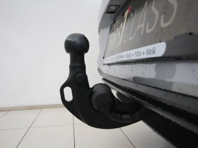 Volkswagen Golf Rabbit TSI