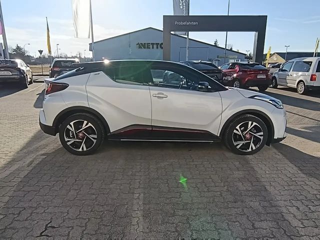 Toyota C-HR Hybride Team D