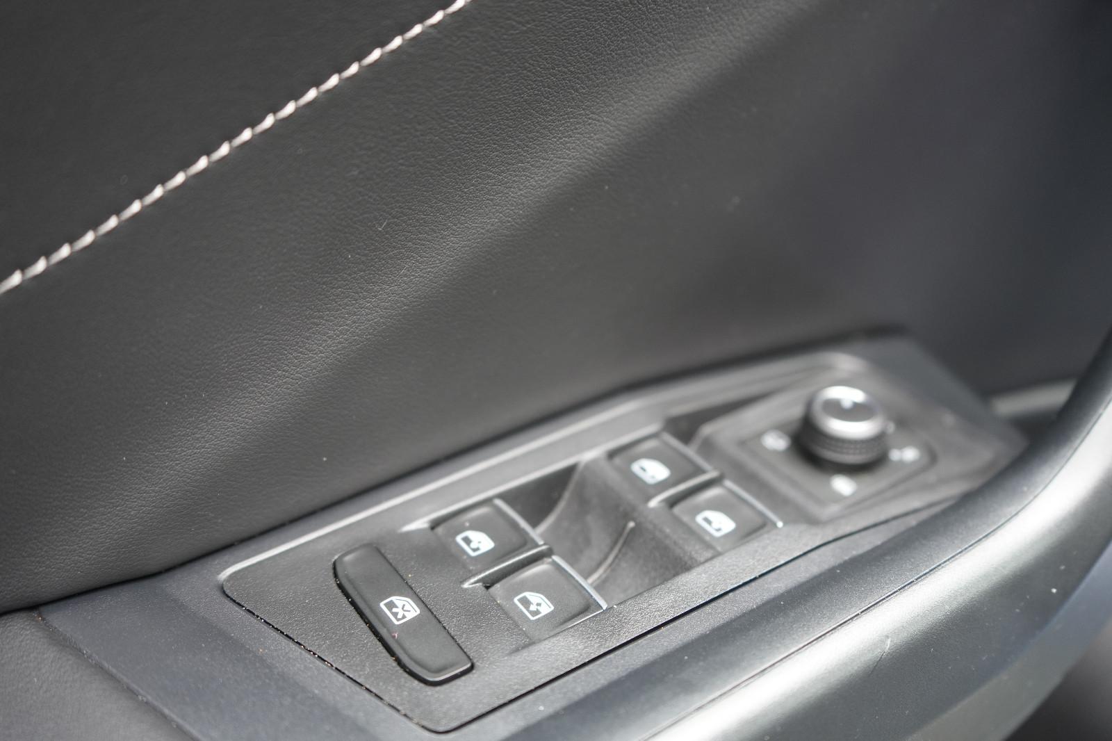 Volkswagen T-Roc 1.5 TSI DSG Plus R-Line