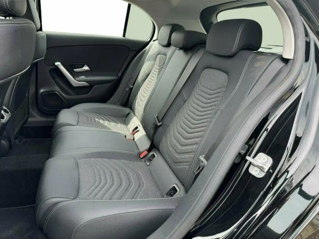 Mercedes-Benz A 200 Progressive