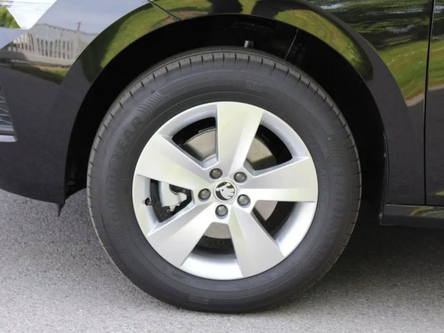 Skoda Kamiq Essence TSI