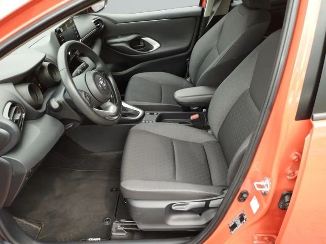 Toyota Yaris Hybride Team D