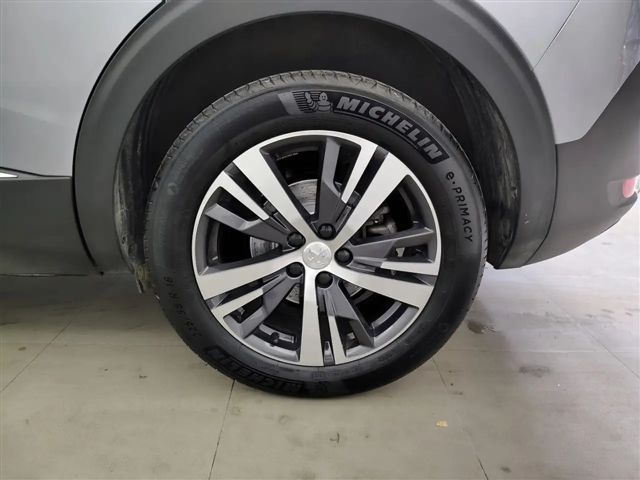 Peugeot 5008 Allure Pack Hybrid