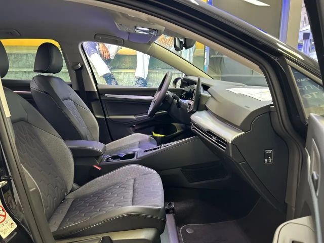 Volkswagen Golf 1.5 eTSI DSG Life