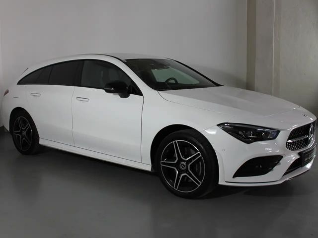 Mercedes-Benz CLA 250 AMG Line CLA 250 e