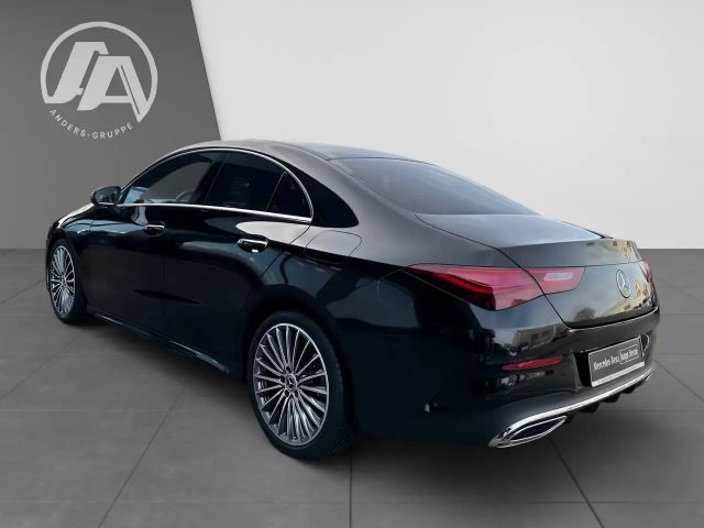 Mercedes-Benz CLA 200 AMG Line Coupé Premium