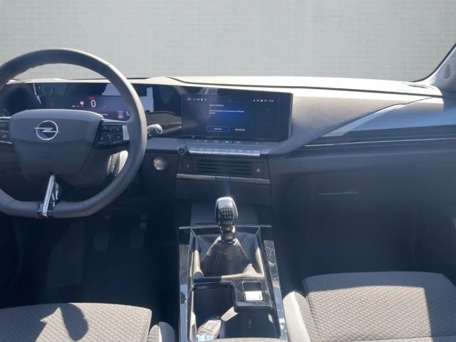 Opel Astra Enjoy Sports Tourer