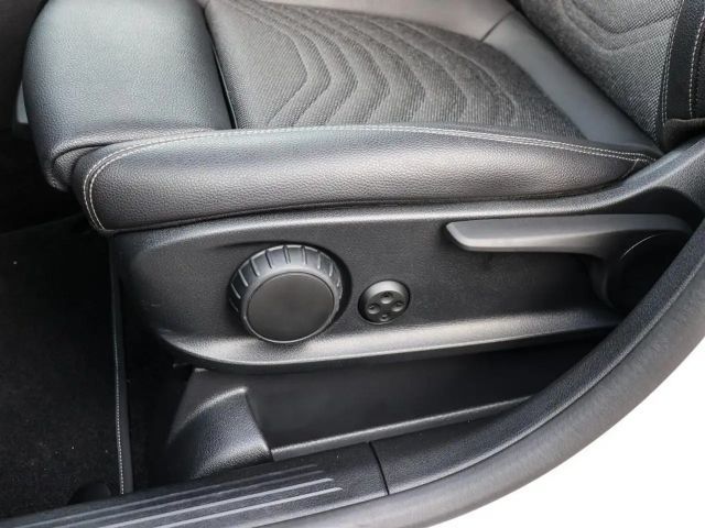 Mercedes-Benz B 180 Progressive