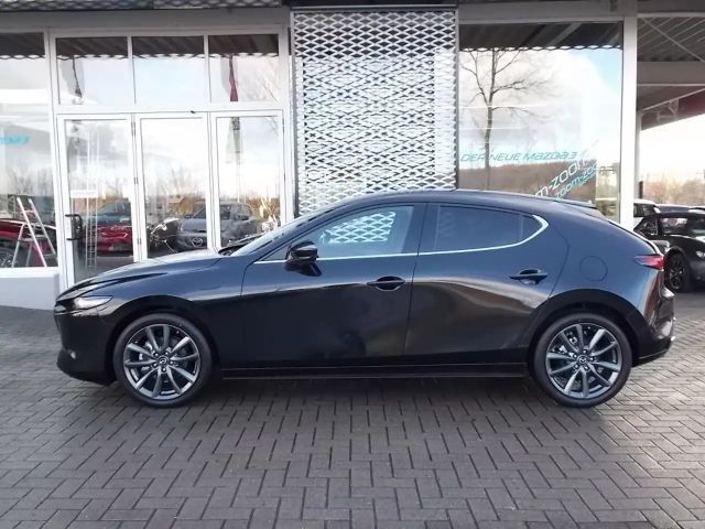 Mazda 3 Exclusive-line