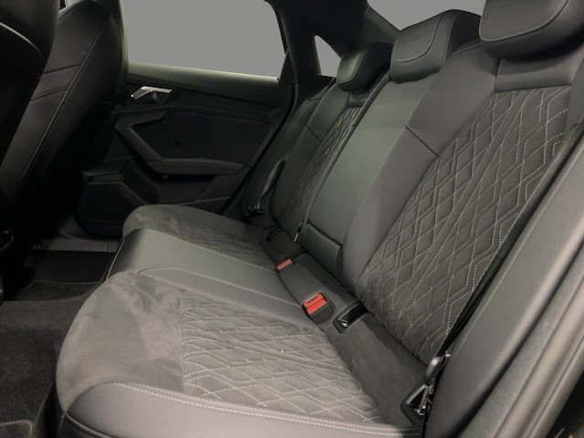 Audi A3 35 TFSI S-Line S-Tronic Sedan