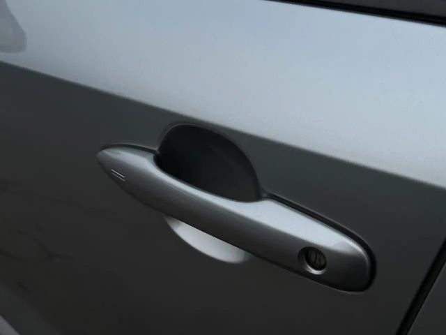 Toyota Corolla Hybride Team D