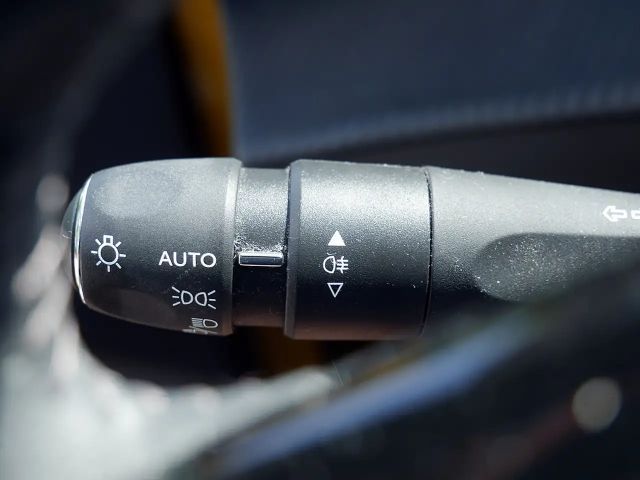 Peugeot E-208 Allure Pack