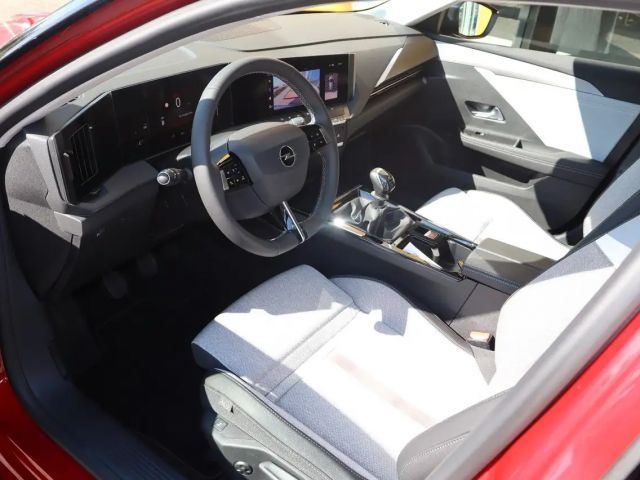 Opel Astra 1.2 Turbo Elegance