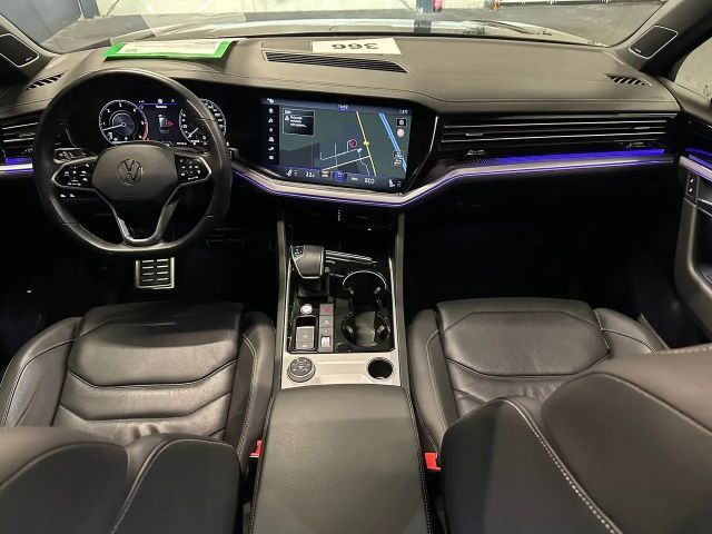 Volkswagen Touareg 4Motion R-Line Style