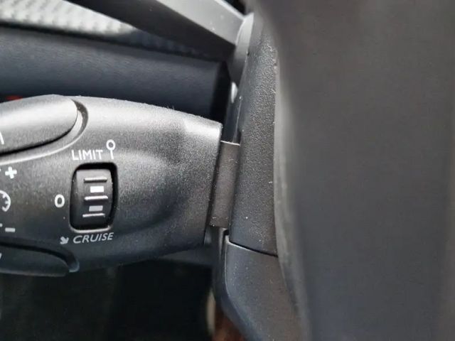 Peugeot E-2008 Active Pack