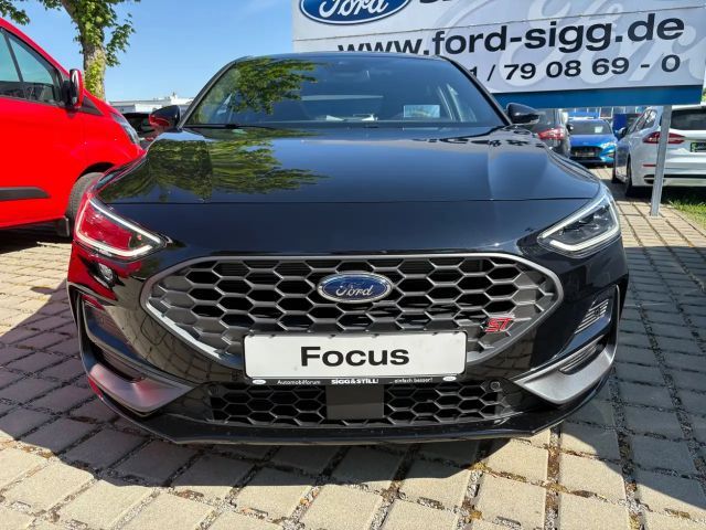 Ford Focus ST Line