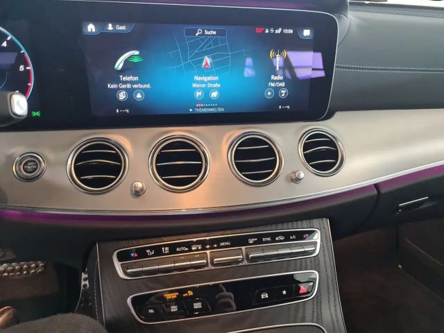 Mercedes-Benz E 200 AMG Line E 200 d Estate