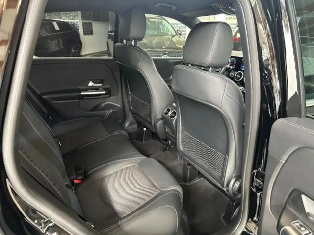 Mercedes-Benz B 200 Progressive Sedan