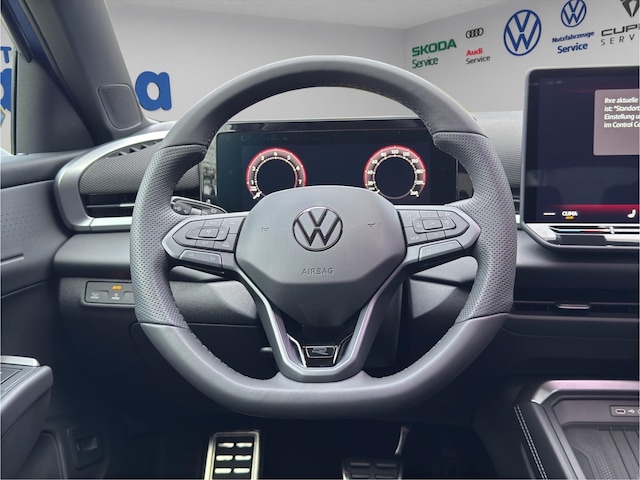 Volkswagen T-Roc 1.5 eTSI DSG IQ.Drive R-Line