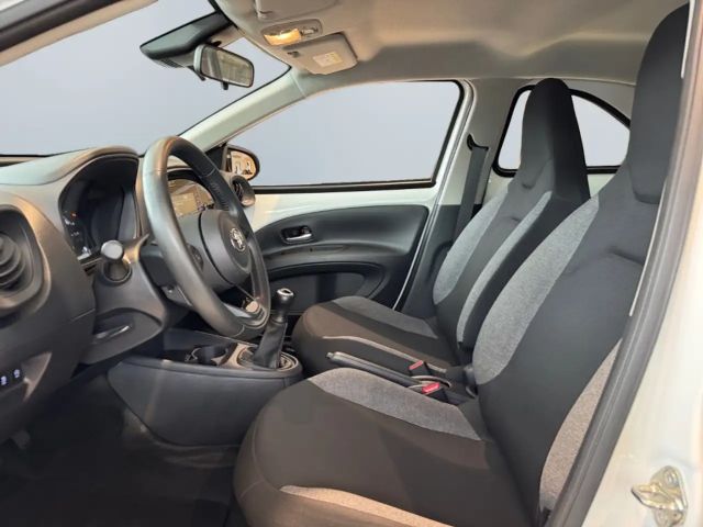 Toyota Aygo X Hatchback Play X-play