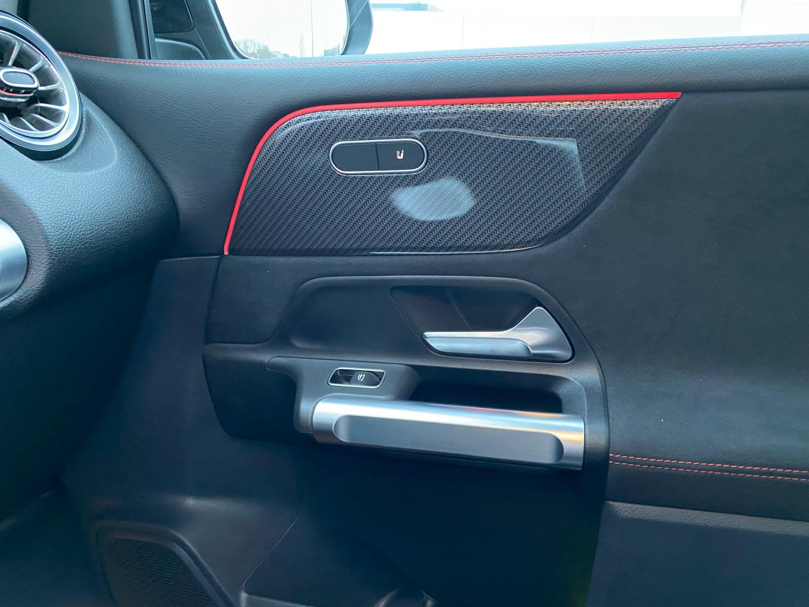 Mercedes-Benz GLB 220 AMG Line