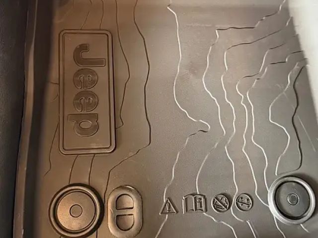 Jeep Wrangler 4xe Sahara