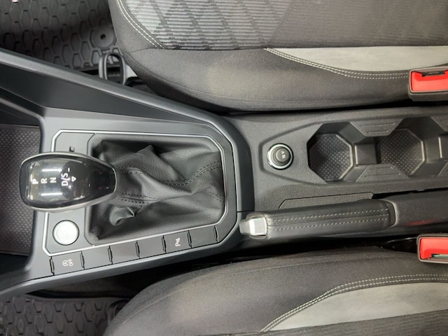 Volkswagen Taigo 1.5 TSI DSG R-Line