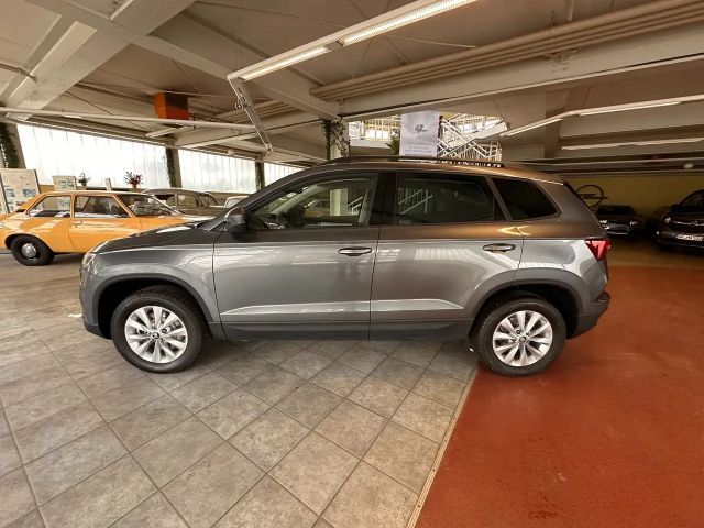 Skoda Karoq Edition 130 DSG*AHK*Rückfahrk*Frontscheibenheiz
