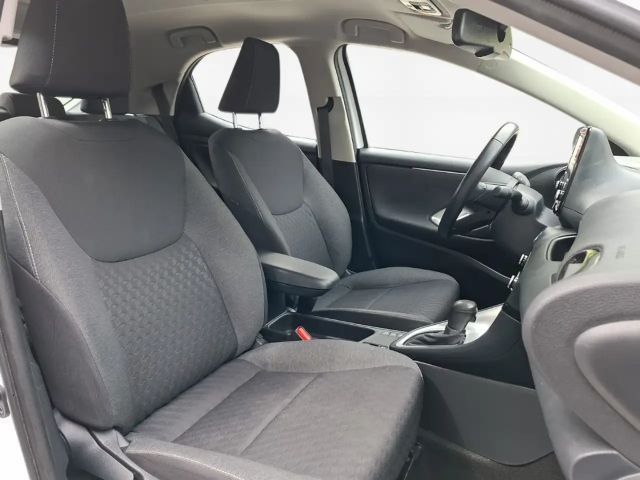 Toyota Yaris Hatchback Hybride Team D