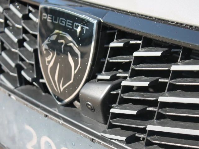 Peugeot E-208 GT-Line Hybrid