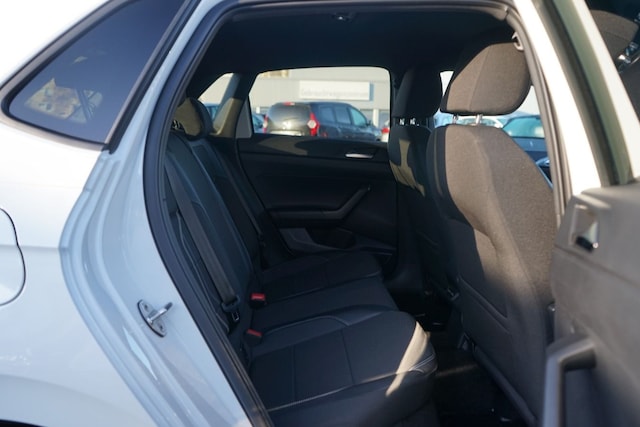 Volkswagen Polo 1.0 TSI Highline R-Line