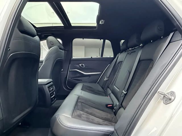 BMW 320 320i M-Sport Touring