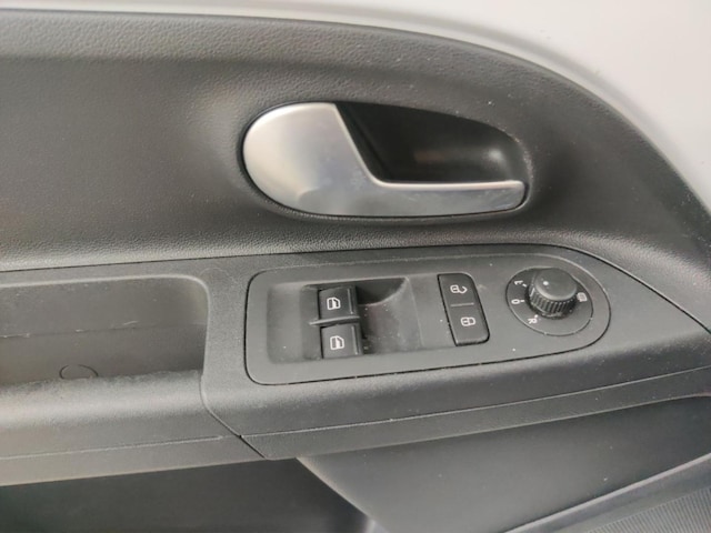 Volkswagen up! up! 1.0 Navi/Sitzhz/Climatronic/RFKam/PDC/4Türen