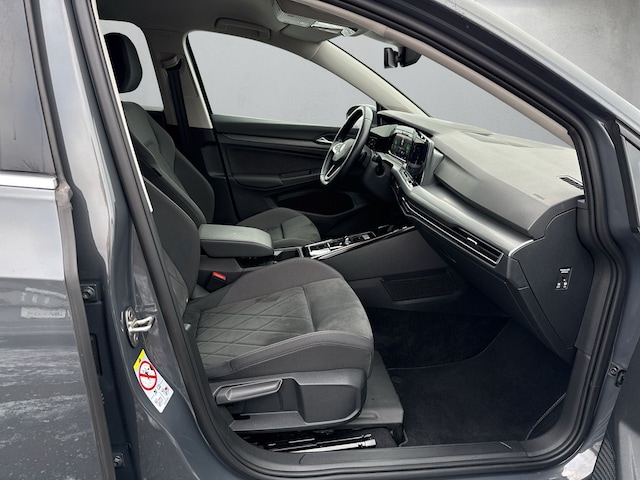 Volkswagen Golf 1.5 eTSI DSG Golf VIII Style