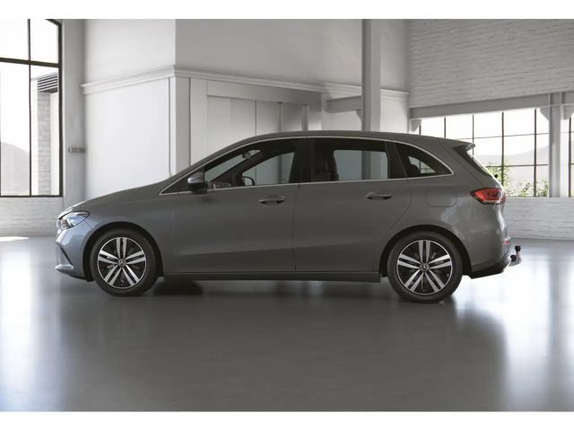 Mercedes-Benz B 180 Sedan