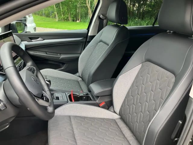 Volkswagen Golf 1.5 TSI Golf VIII Variant