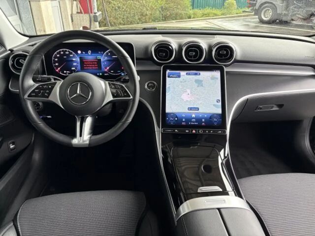 Mercedes-Benz C 180 AVANTGARDE Sedan