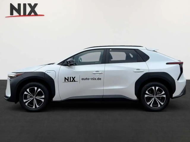 Toyota bZ4X 4x2 Team D