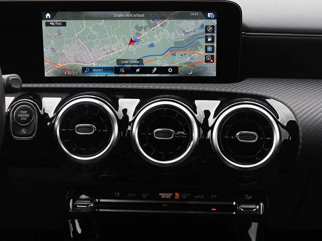 Mercedes-Benz A 200 A 200 d