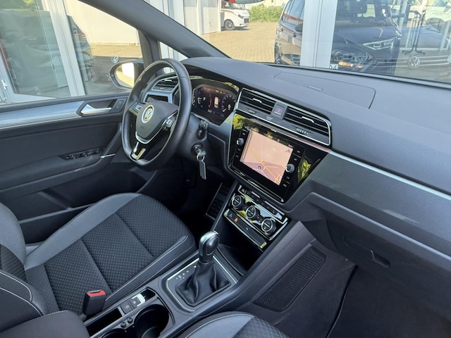 Volkswagen Touran 1.5 TSI DSG